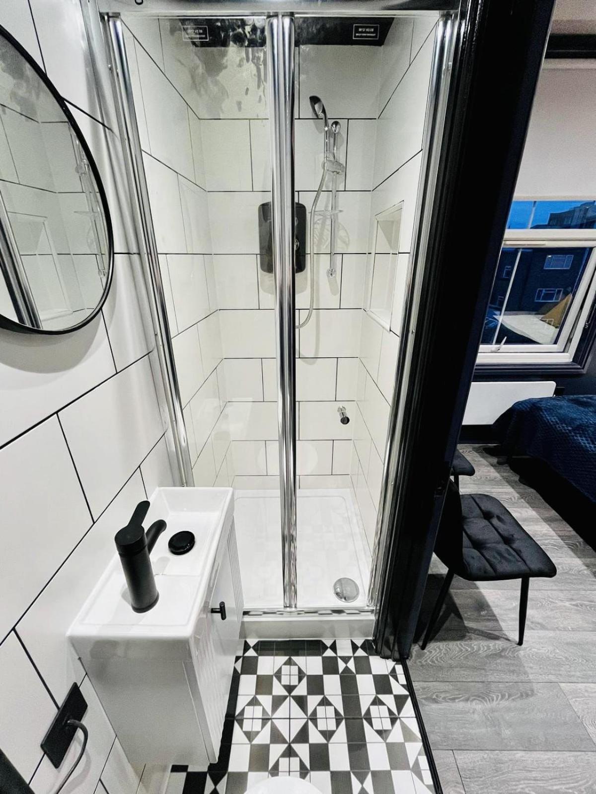 London 39 Blue House Luxury Ensuite Ideal For Tourists Esterno foto